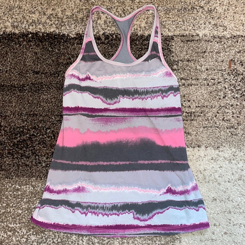 Nike tank